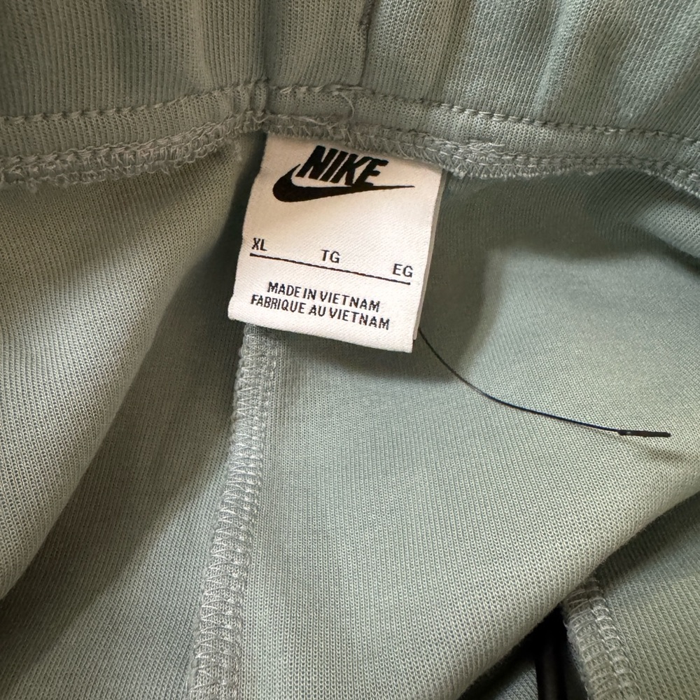 Nike Tech Fleece Joggers Sweatpants Mica Green Slim Fit Taper Leg CU4495-330 XL - Picture 7 of 8